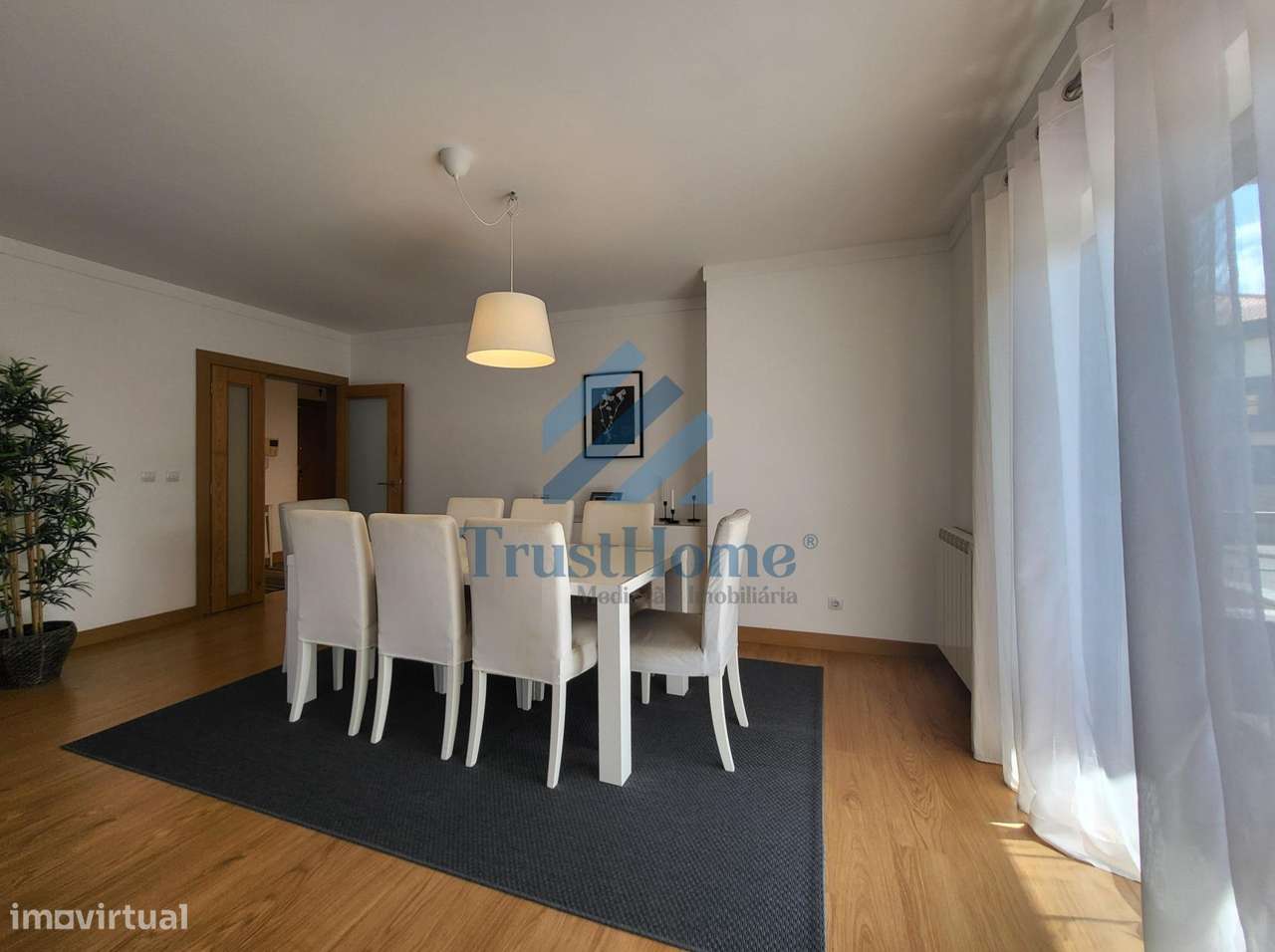 T3 em condomínio privado com dois lugares parqueamento-9