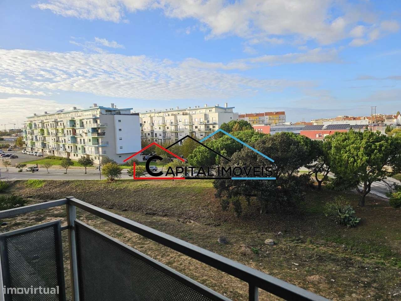 Apartamento T3 com suíte, varandas, garagem e arrecadação-29