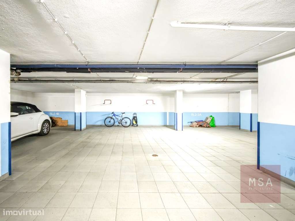 Fantástico apartamento T3 no Condomínio do Lago, Monte Estoril.-18