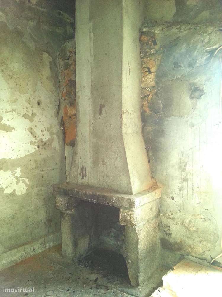 Casa para restauro em Póvoa de Penela - Grande imagem: 4/5