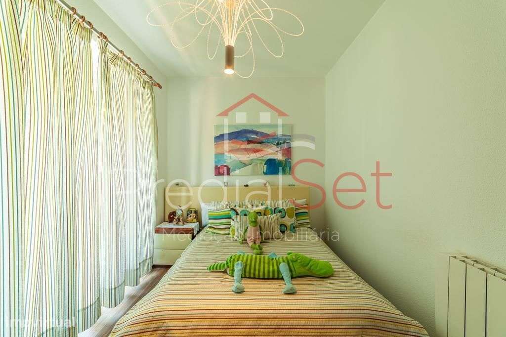 Quinta com Moradia de 6 assoalhadas com piscina - Loures-Lisboa-38