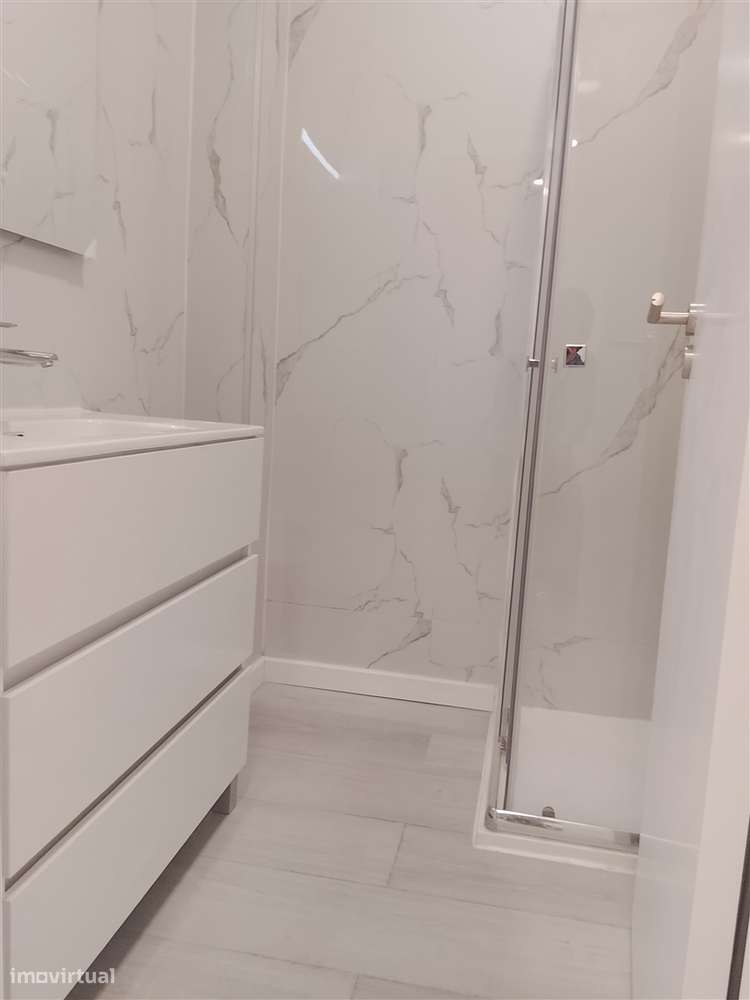 Apartamento T1 Venda em Venteira,Amadora-5