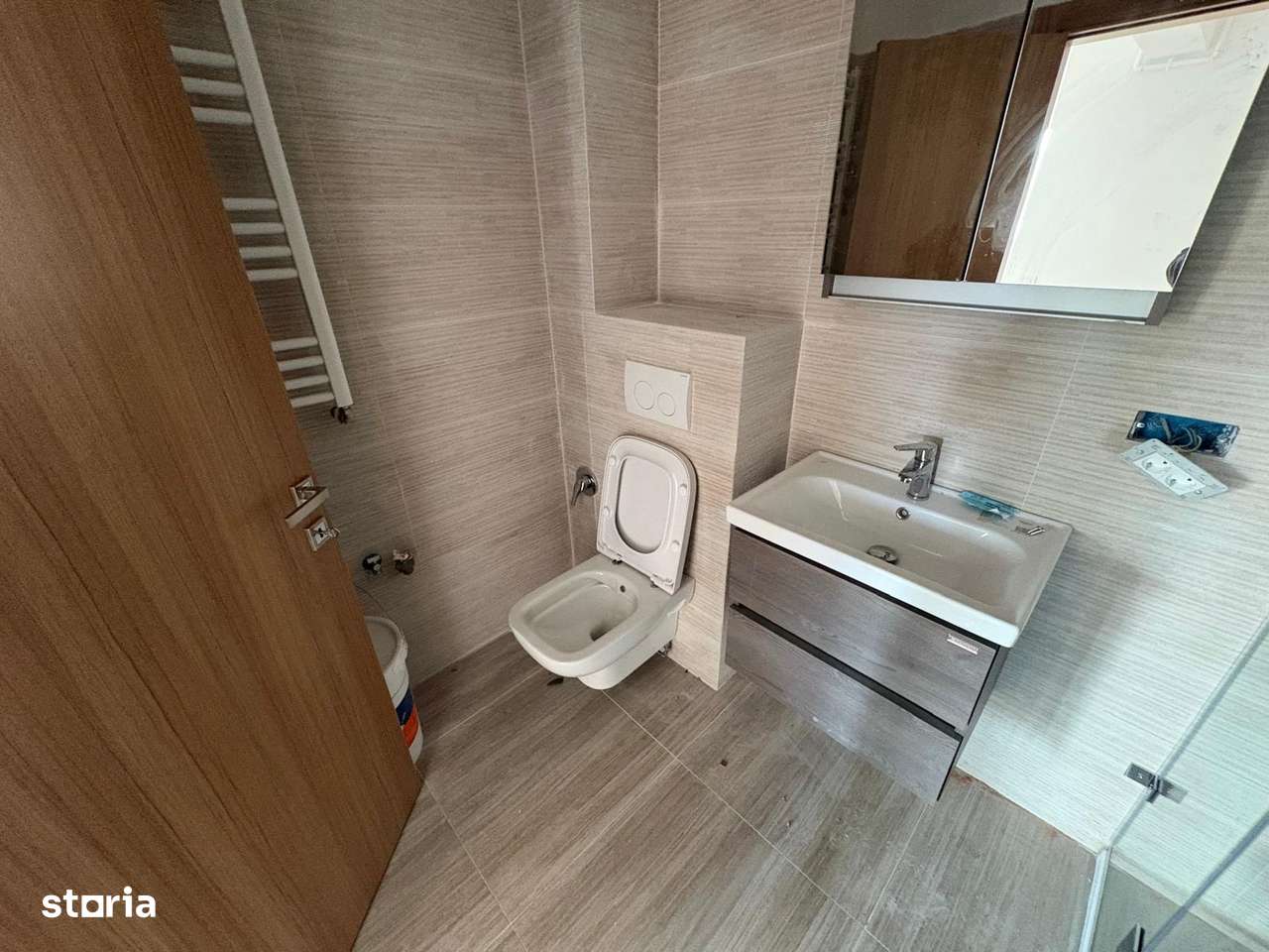 Apartament 3 camere, metrou Aparatorii Patriei-8