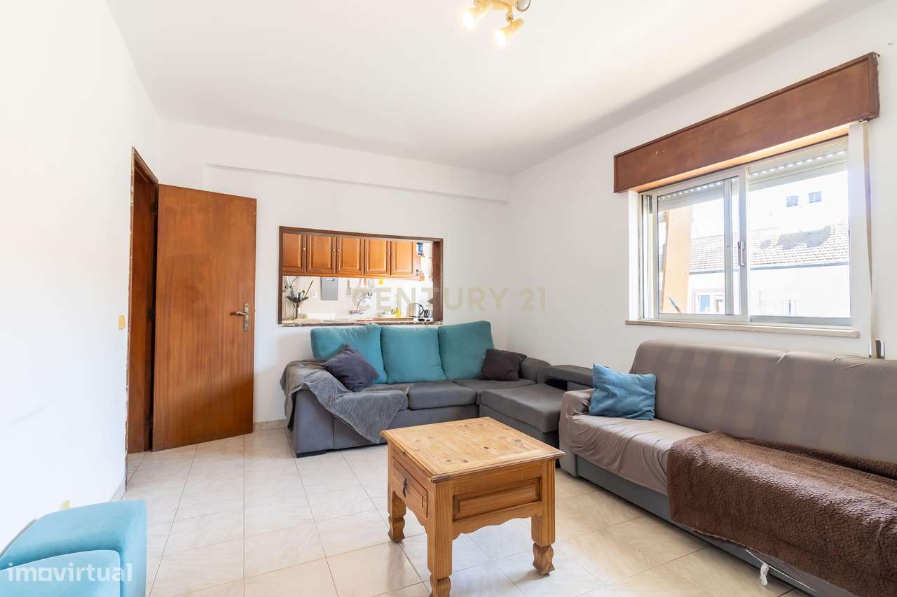 OPORTUNIDADE NO MONTIJO | T2 COM VARANDA - Grande imagem: 4/19