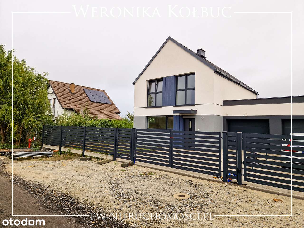 Duży dom w cichej okolicy.-1