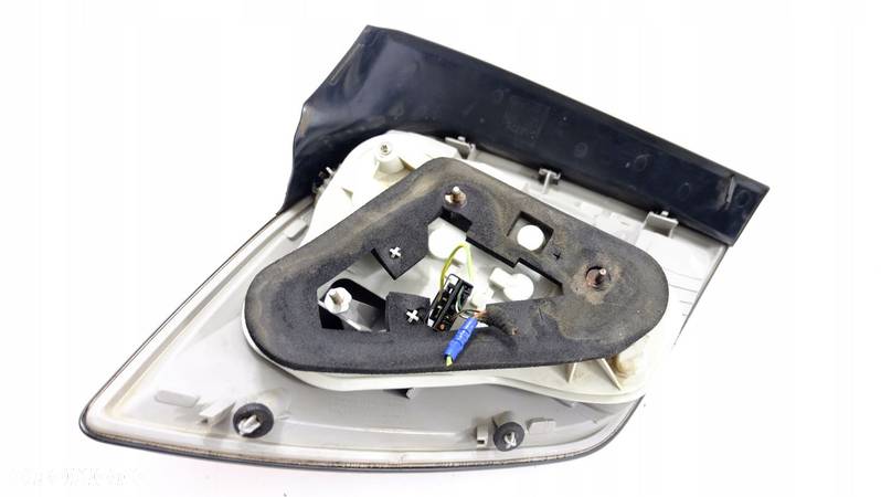 OPEL ASTRA III KOMBI LAMPA PRAWY TYŁ 24451840 - 9