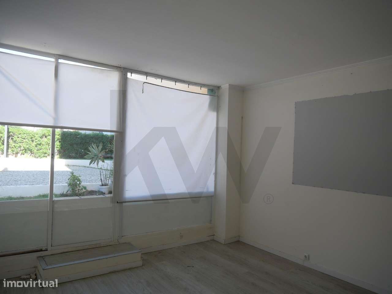 A loja ideal para o seu negócio na Praia da Rocha, Portimão, Algarve - Grande imagem: 4/38