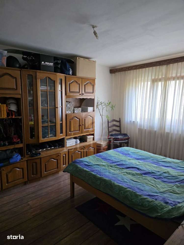 Apartament 3 camere în zona MOGOSOAIA-16