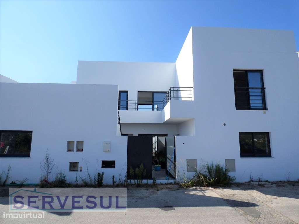 Moderna Moradia de R/C e 1º andar em fase de acabamentos, com vista... - Grande imagem: 4/33