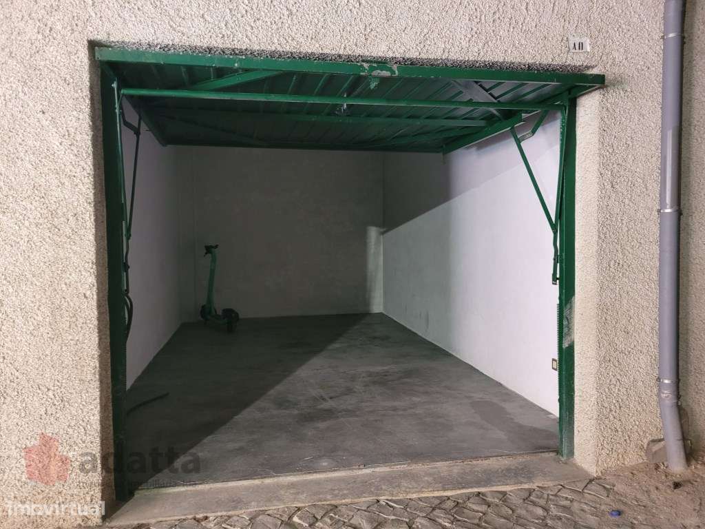 Garagem para arrendamento Rua Nicolau Chanterenne/Celas - Grande imagem: 2/3