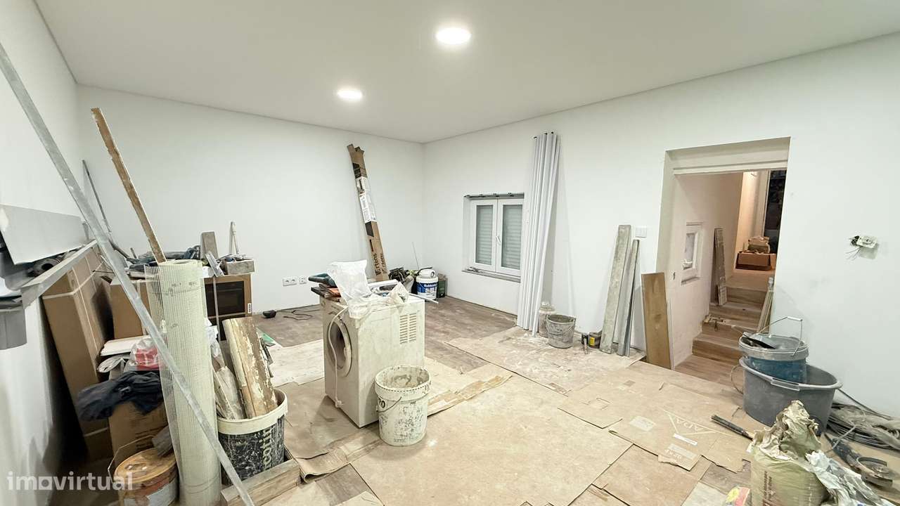 Moradia T3 + T1 Remodelada em Ermesinde-5