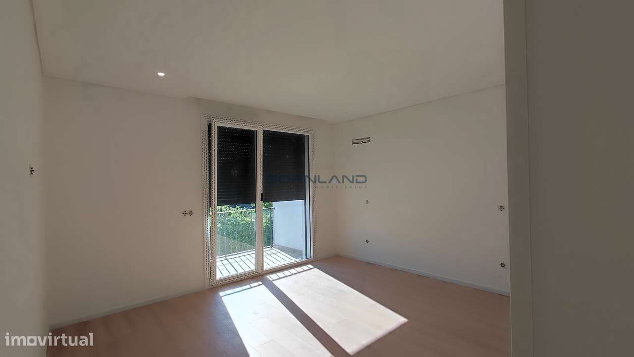 Moradia Geminada T4 - Pronta habitar-12