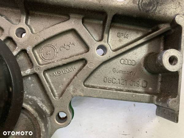 AUDI A4 B6 POMPA WODY 3,0 ASN 06C121019D - 3