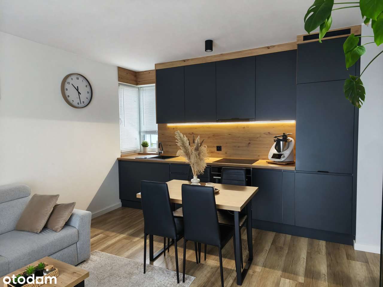 Wyposażone, miejsce postojowe GRATIS, niskie opłaty-6