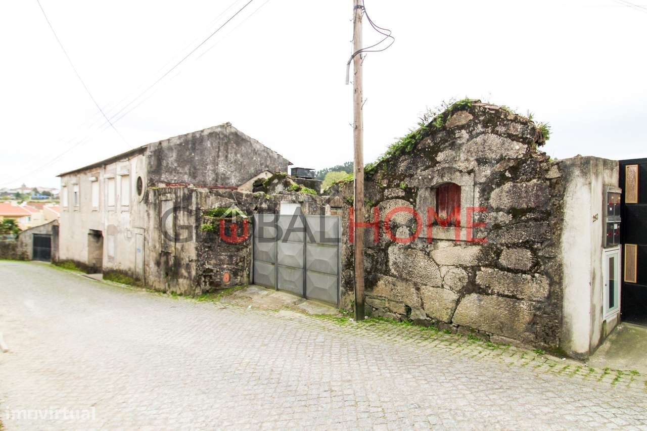 Quinta para Reabilitação com 1.251 m² em Águas Santas-0