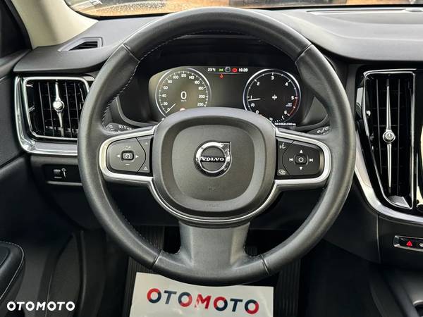 Volvo V60 D4 Drive-E Momentum - 38