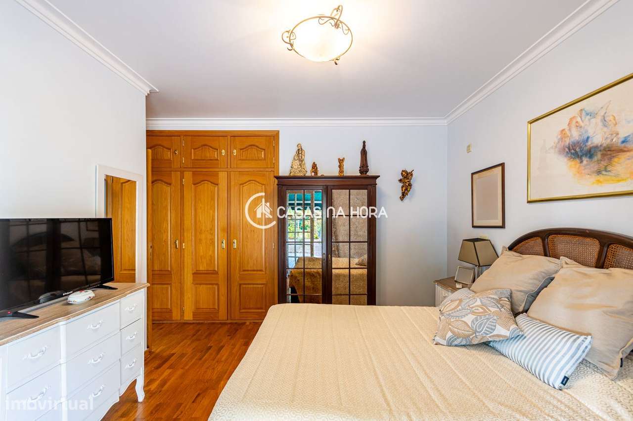 T2 com terraço enorme na Rua Paul Harris, no bairro do  Buzano.-24