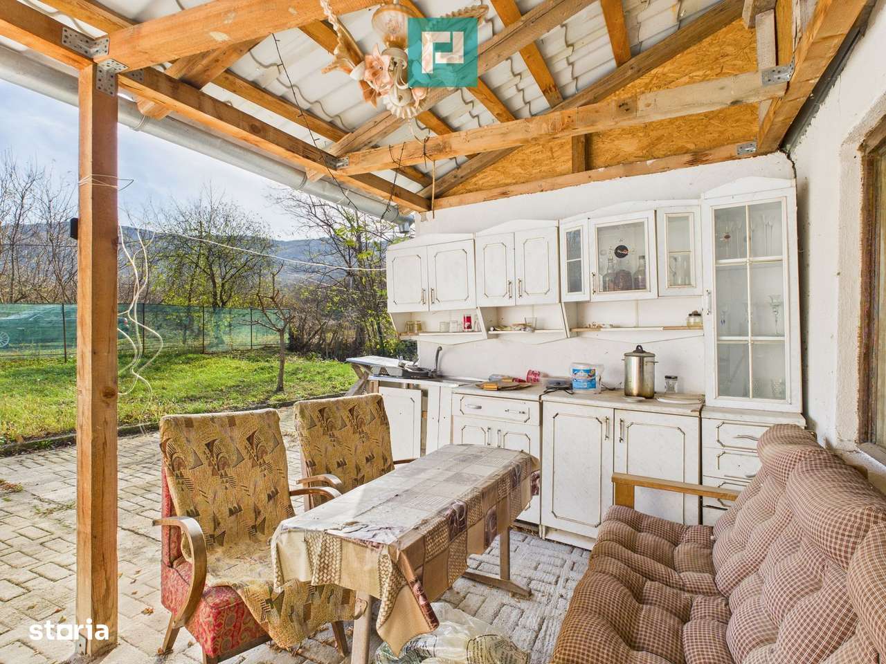 Casuță cu priveliște panoramică spre Cetatea Șiria - Imagine principală: 4/20