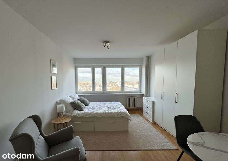 Przestronna kawalerka na Żoliborzu-2