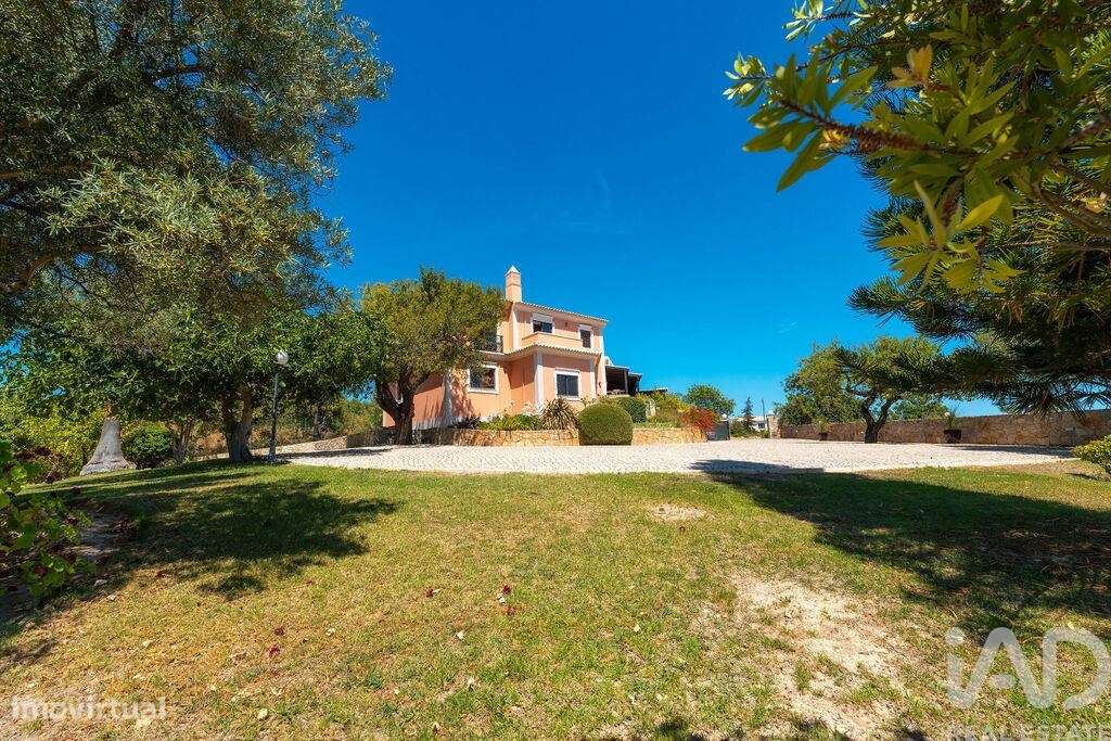 Casa / Villa T4 em Santa Bárbara de Nexe de 484,00 m2-8