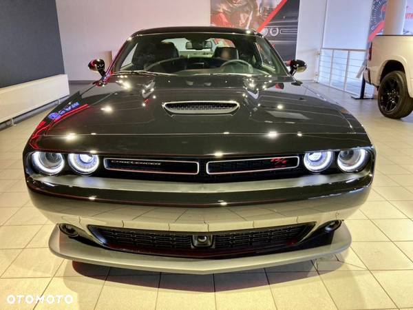 Dodge Challenger 5.7 R/T - 4