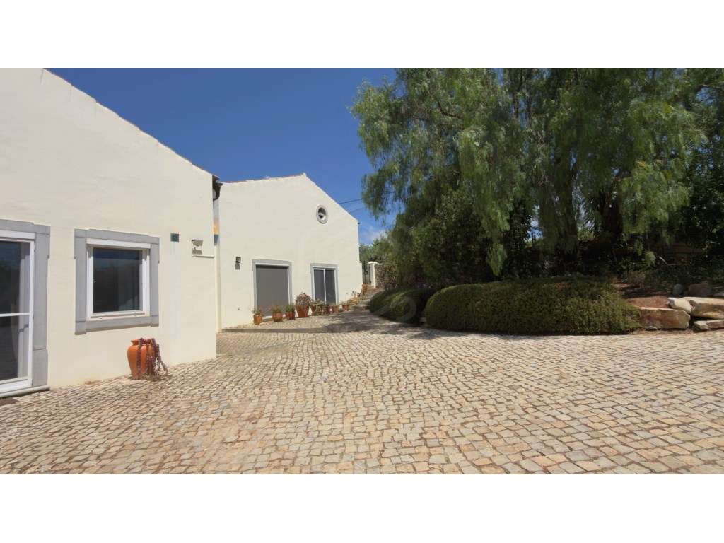 Moradia V4 com piscina, São Brás de Alportel, Algarve-56