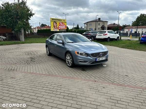 Volvo S60 - 2