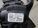 VOLVO V70 07r POTENCJOMETR GAZU 30715173 - 2