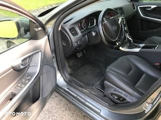 Volvo S60 - 4