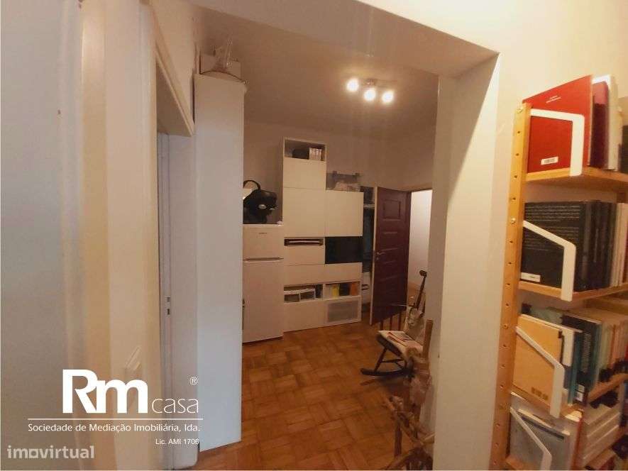 excelente prédio na Av. Emidio Navarro, junto ao Parque da Cidade-20