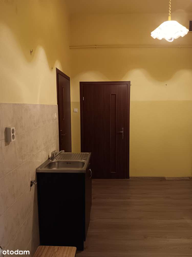 Tarnów - lok. o pow. - 47,65 m2 obok budynku Dworca PKP II piętro - Pełny obrazek: 4/19