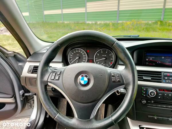 BMW Seria 3 318i Touring Edition Exclusive - 22