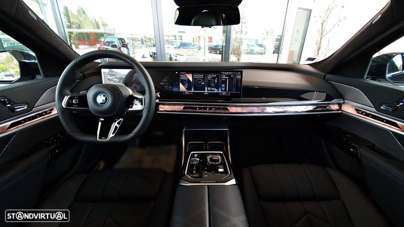 BMW i7 xDrive60 Pack M - 8