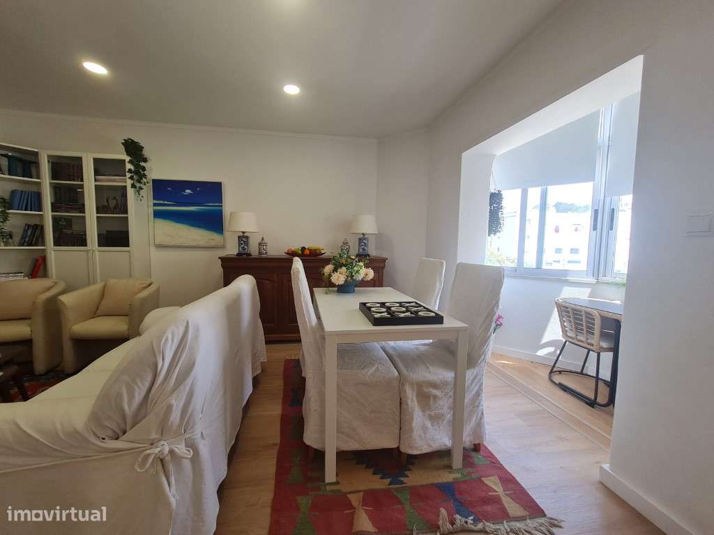 Vende-se T2+1 remodelado no centro-31