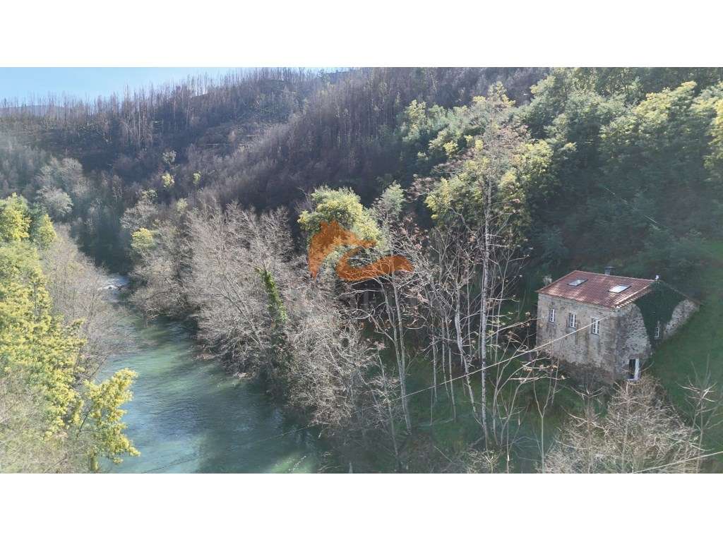 Moradia Beira Rio pronta a habitar em Aldeia das Dez-21