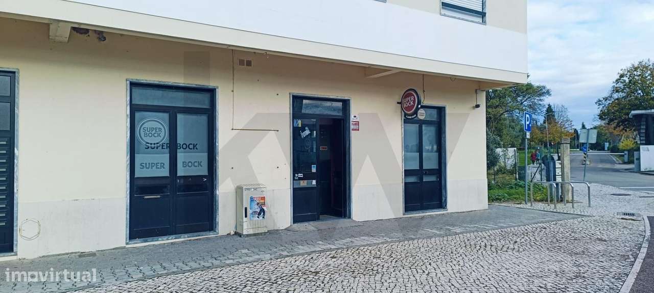 OPORTUNIDADE ÚNICA - LOJA PARA ARRENDAMENTO EM SANTARÉM - Grande imagem: 2/17