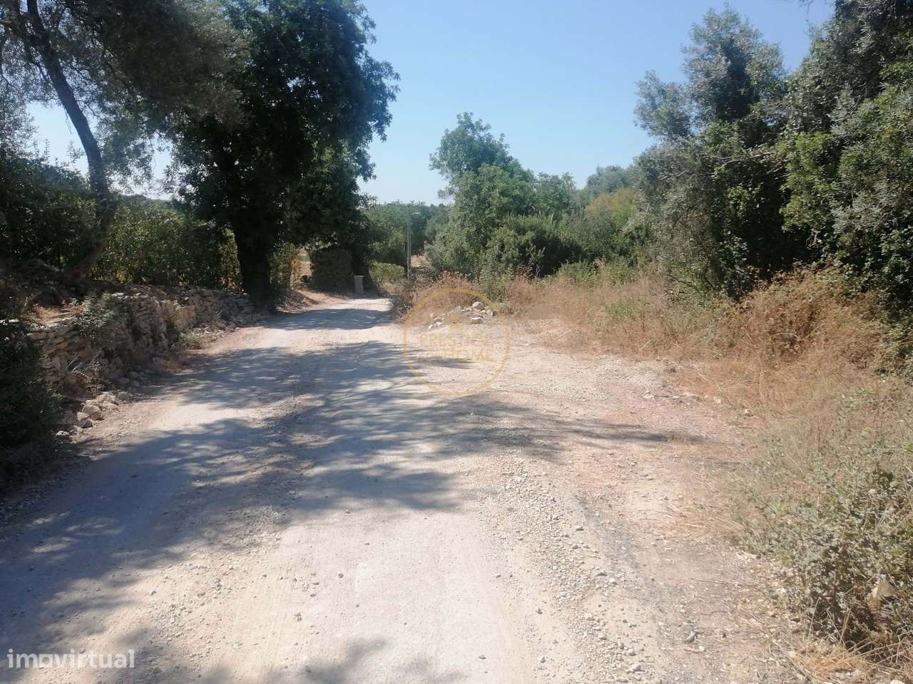 Terreno localizado nos Corgos de Sta Luzia perto de Loulé - Grande imagem: 2/10