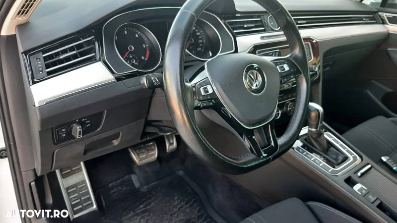 Volkswagen Passat Alltrack 2.0 TDI DSG 4Motion - 13