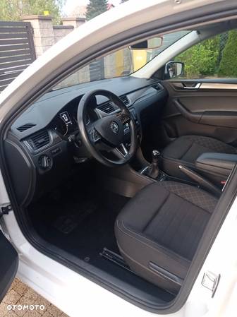 Skoda RAPID 1.0 TSI Drive - 10