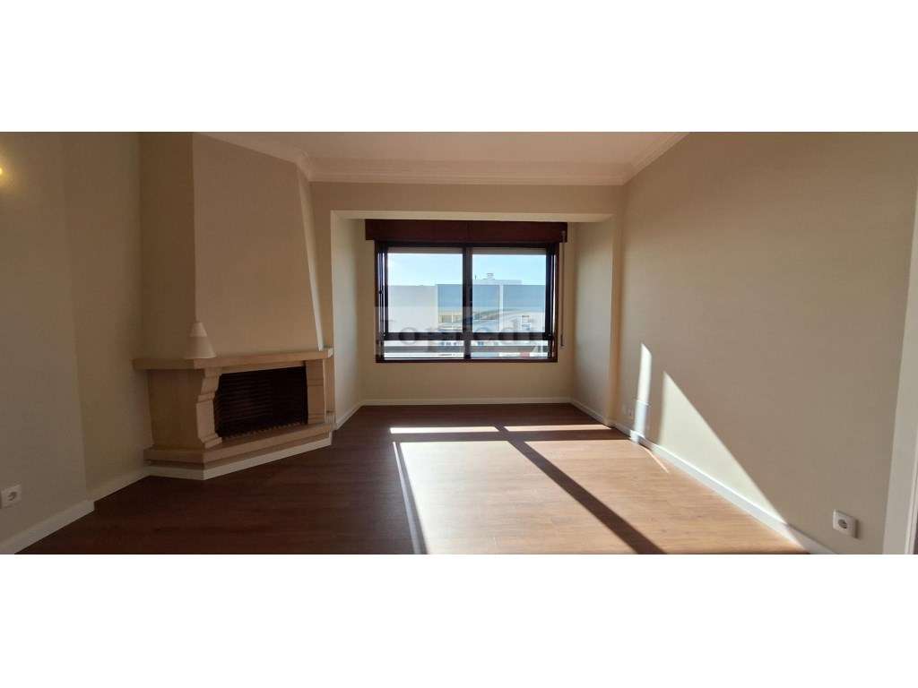 T2 com garagem Box - Grande imagem: 2/21