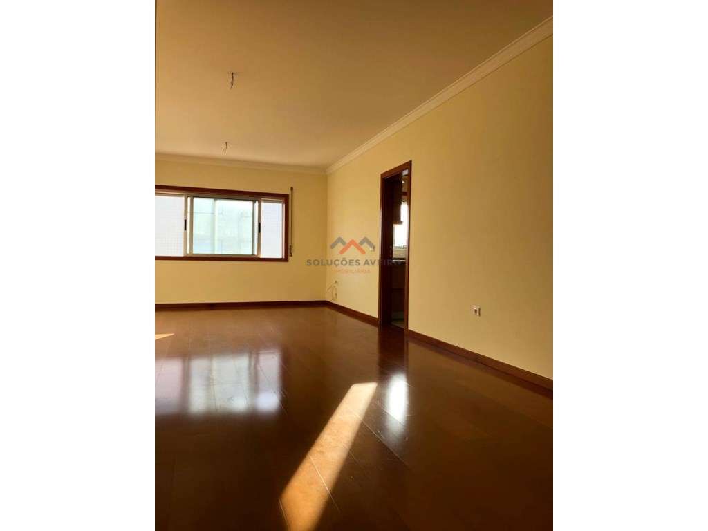 ARRENDAMENTO: Apartamento T2 em Esgueira! - Grande imagem: 5/12