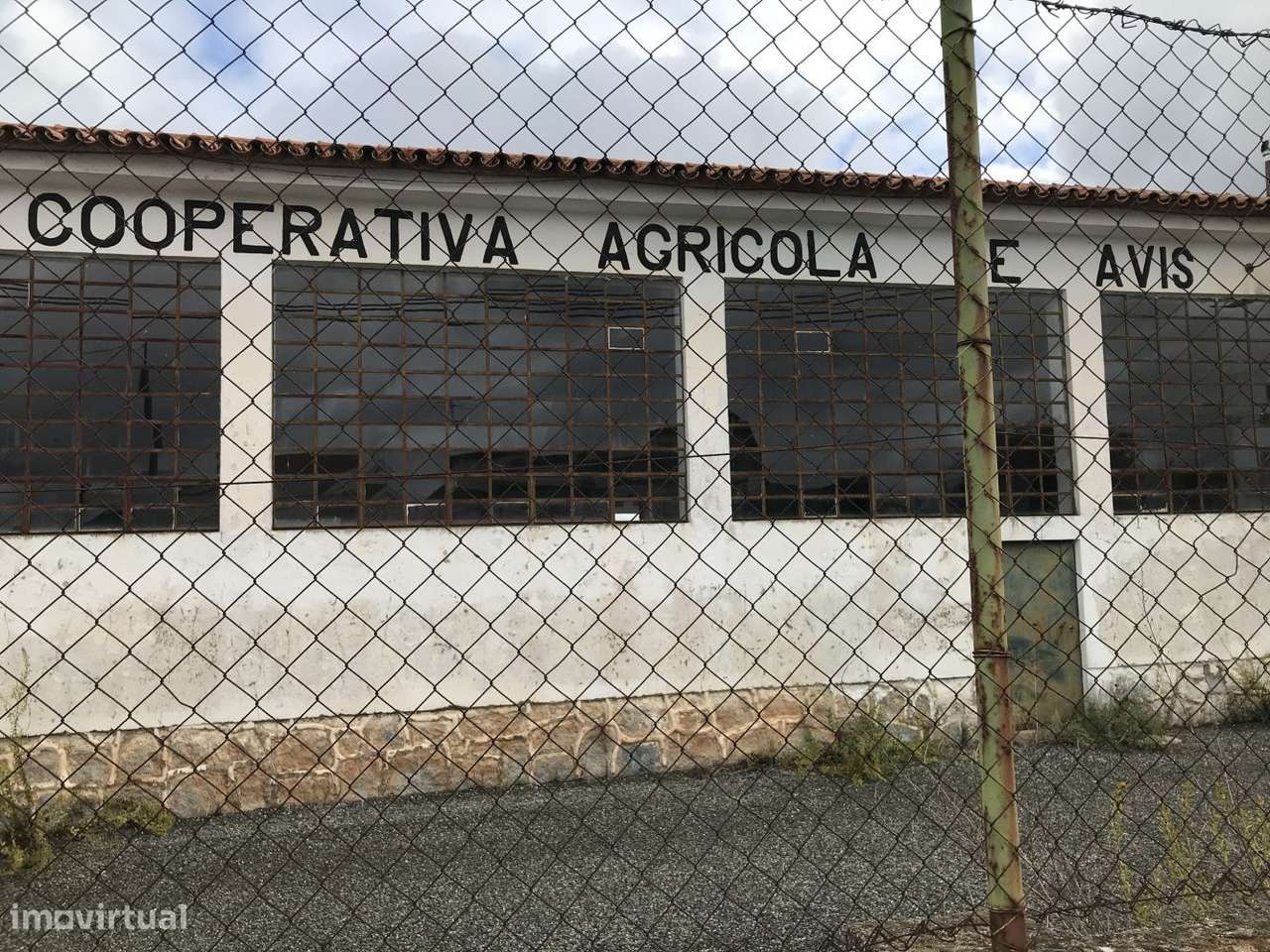Armazém Industrial / Lagar em Vila de Avis - Grande imagem: 5/9