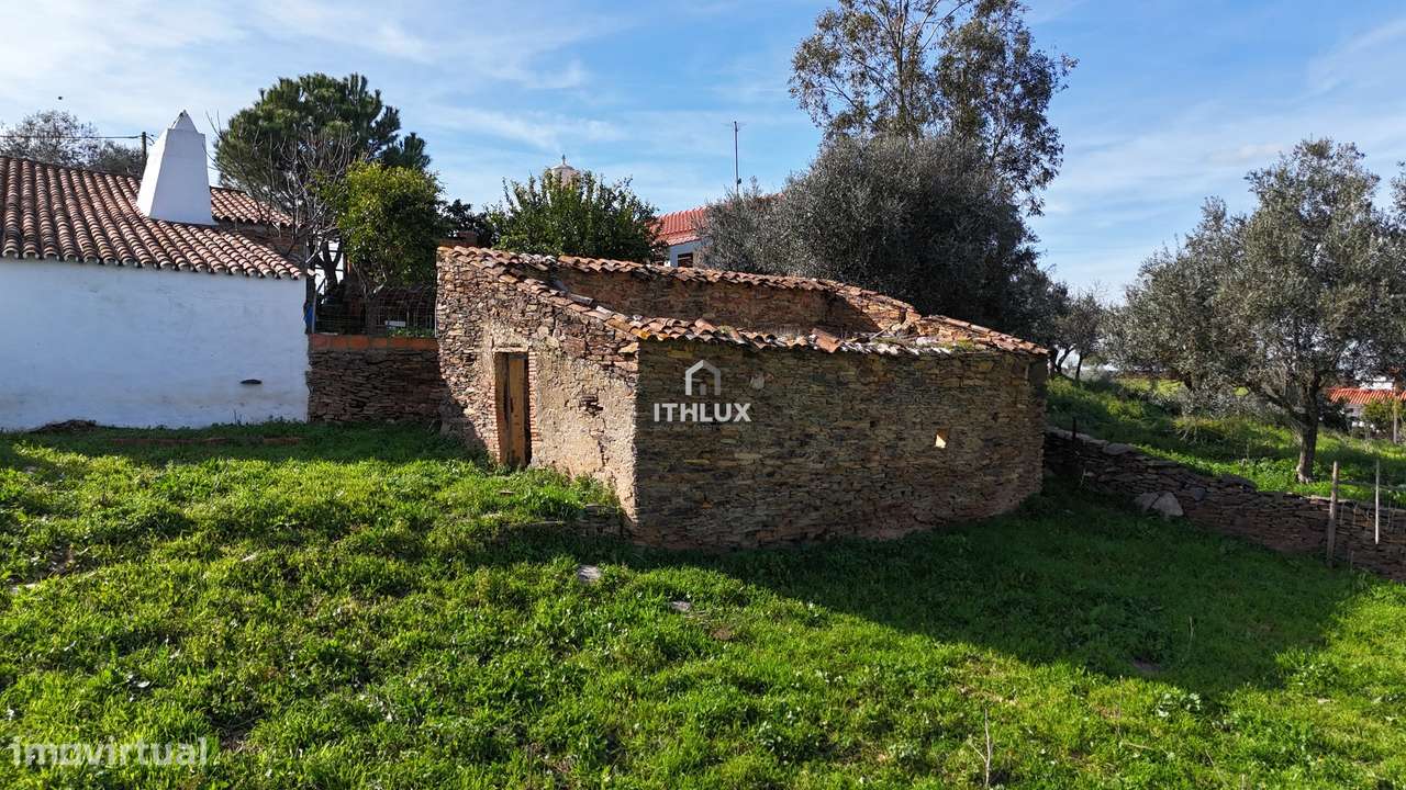 A base para um refúgio perfeito em pleno Alentejo - Grande imagem: 2/8