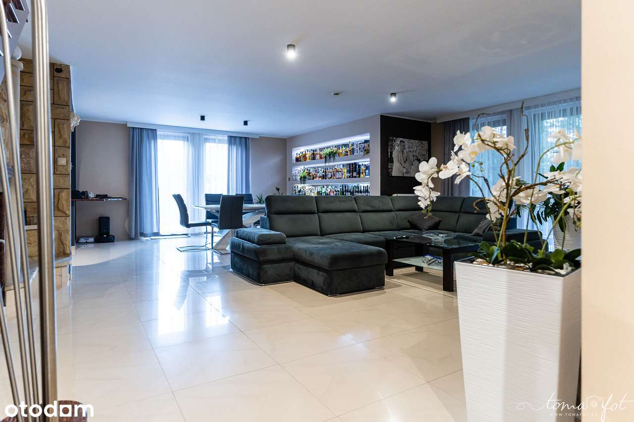 piękny dom z dużą działką-9