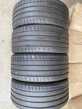 vand 4 anvelope 235/35/20 michelin de vară la 6,5mm - 1