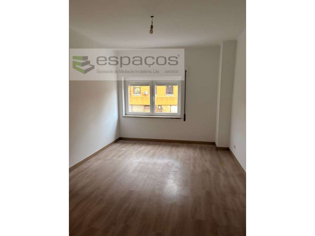 T1 em Xabregas- Beato - Grande imagem: 5/11