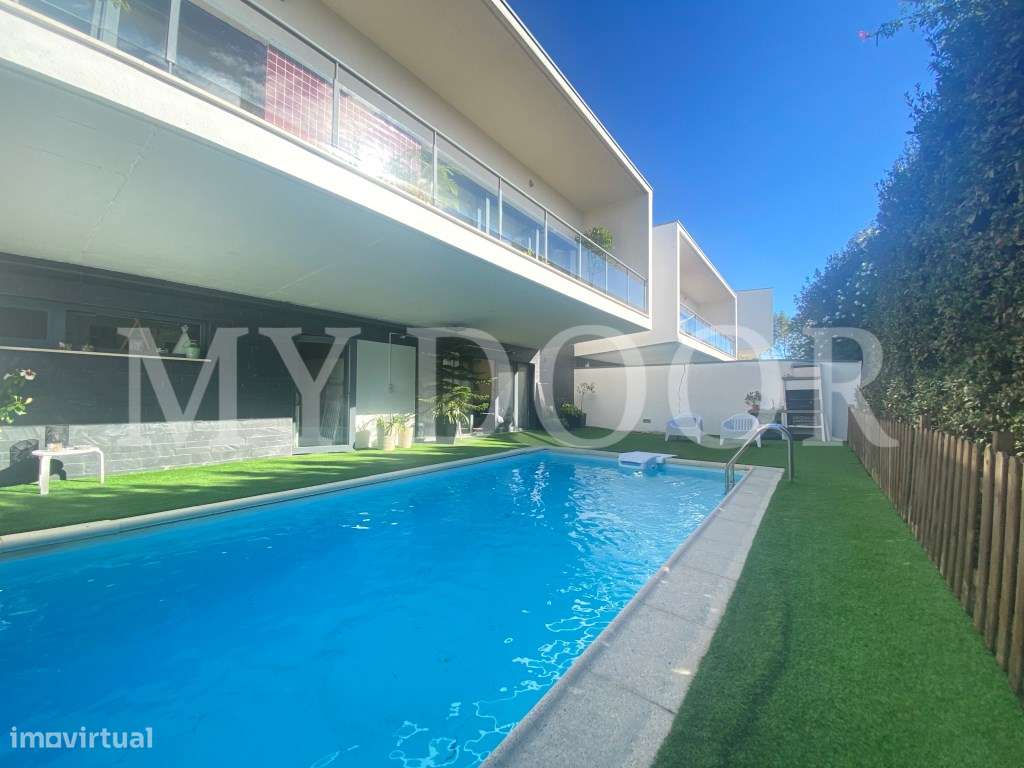 Loures - V4+1 Moradia c/ Piscina Privada - Varanda - Box + 2 parque...-4