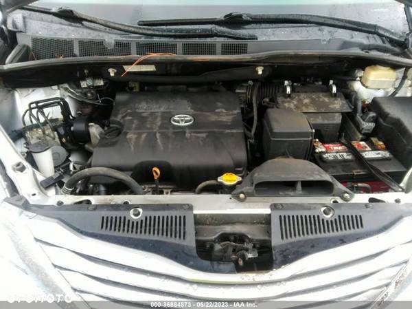 Toyota Sienna 3.5 V6 LE AWD - 7