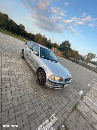 BMW Seria 3 320d - 4