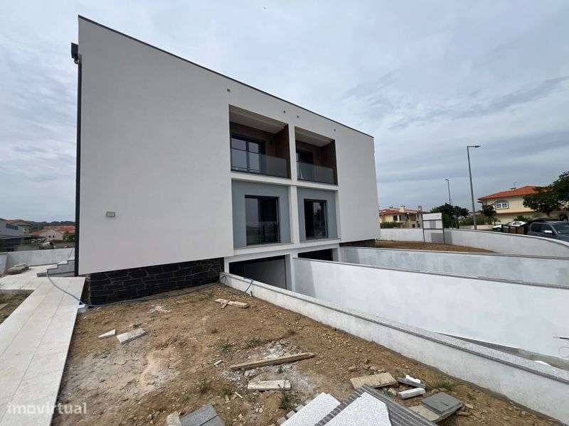 Moradias T4 para venda - Grande imagem: 4/10